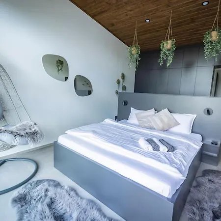 Kanada Point Holiday home *